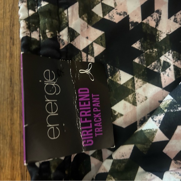 Geometric Patterned Joggers - Picture 4 of 5